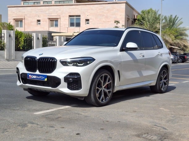 2024 BMW X5 xDrive 40i Mkit Twin Turbo I6 3.0L in Dubai