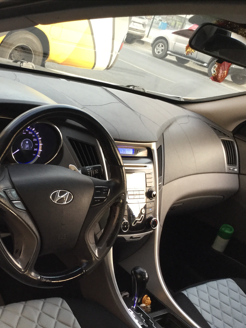 Used 2011 Hyundai Sonata for sale in Sharjah