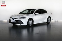 Used 2019 Toyota Camry for sale in Abu Dhabi