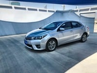 Used 2015 Toyota Corolla for sale in Dubai