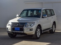 Used 2017 Mitsubishi Pajero for sale in Dubai