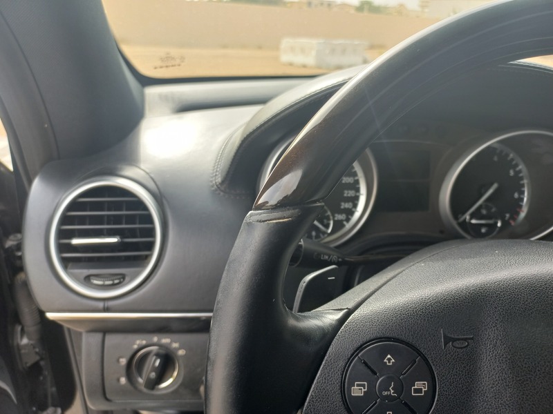 Used 2012 Mercedes GL500 for sale in Al Ain