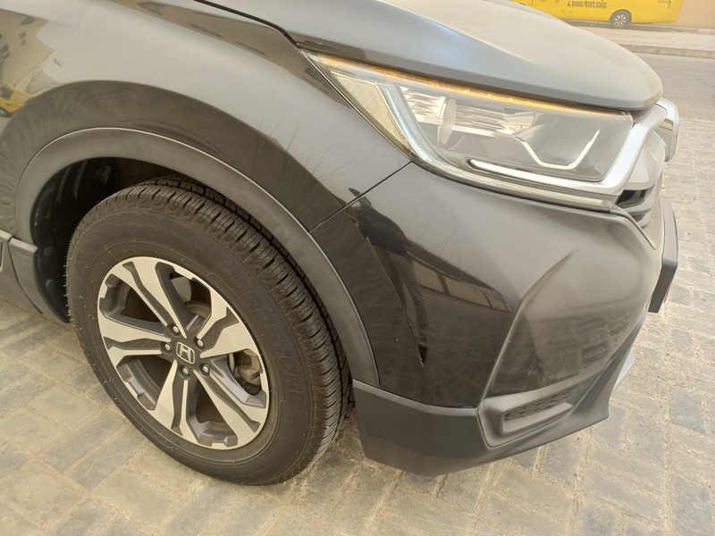 Used 2018 Honda CR-V for sale in Dubai