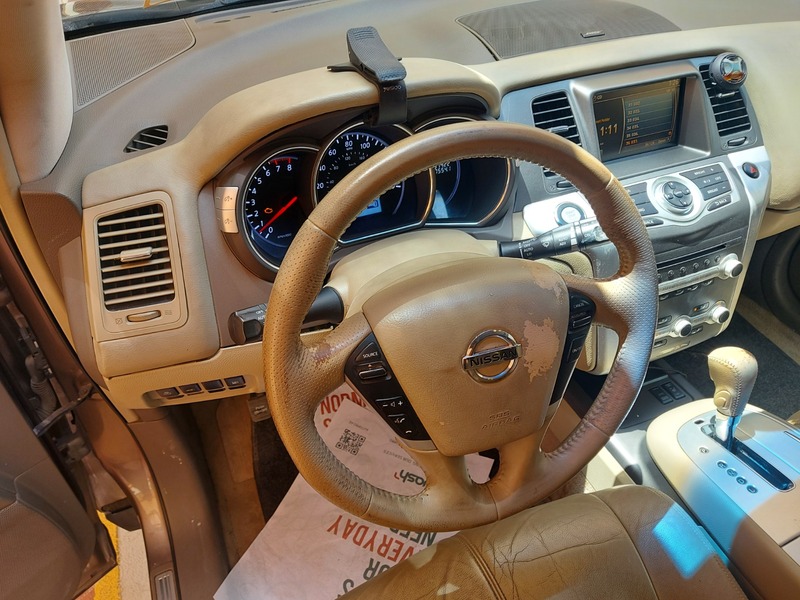 Used 2011 Nissan Murano for sale in Dubai