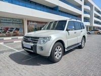 Used 2010 Mitsubishi Pajero for sale in Dubai