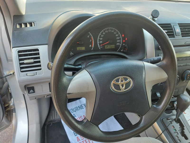 Used 2013 Toyota Corolla for sale in Dubai