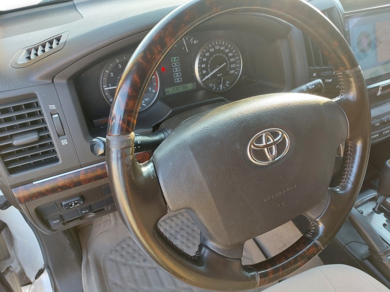 Used 2010 Toyota Land Cruiser for sale in Dubai