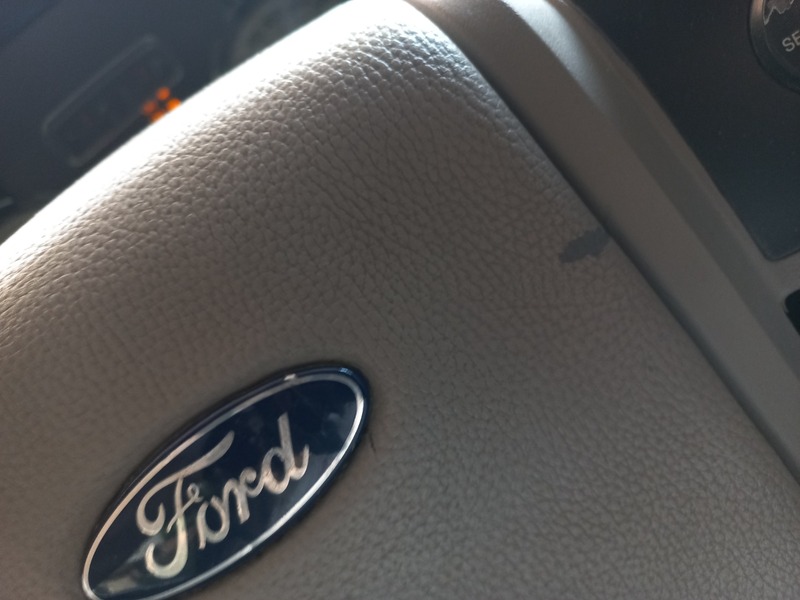 Used 2012 Ford Expedition for sale in Ajman