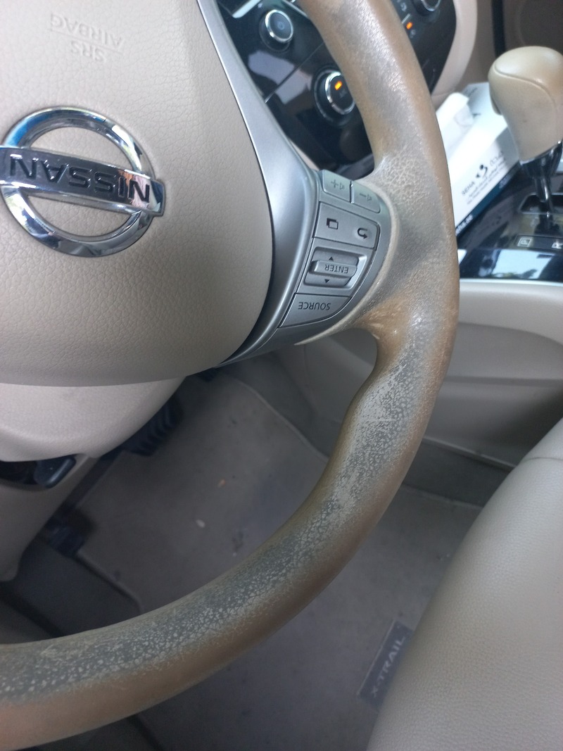 Used 2015 Nissan X-Trail for sale in Abu Dhabi