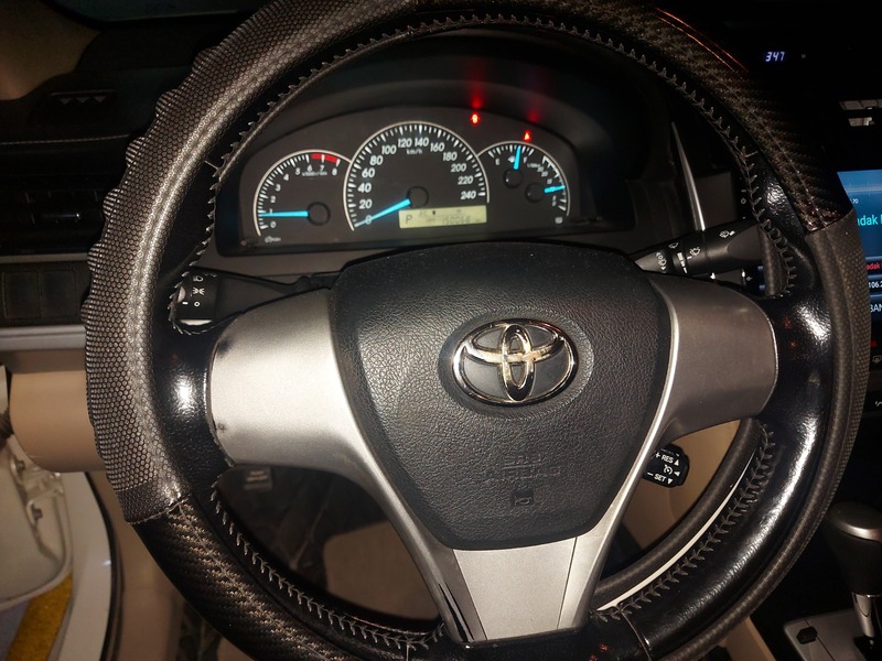 Used 2015 Toyota Camry for sale in Dubai