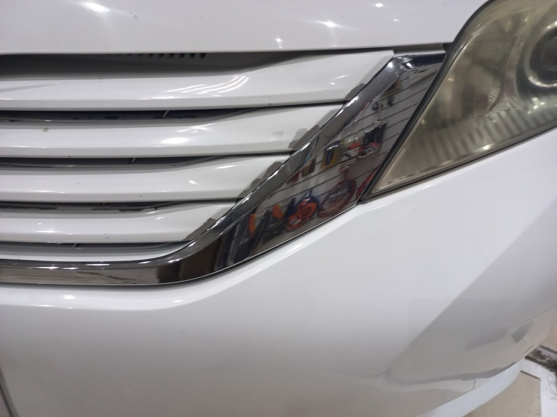 Used 2013 Toyota Sienna for sale in Ajman