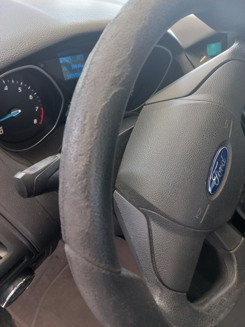 Used 2013 Ford Focus for sale in Dubai