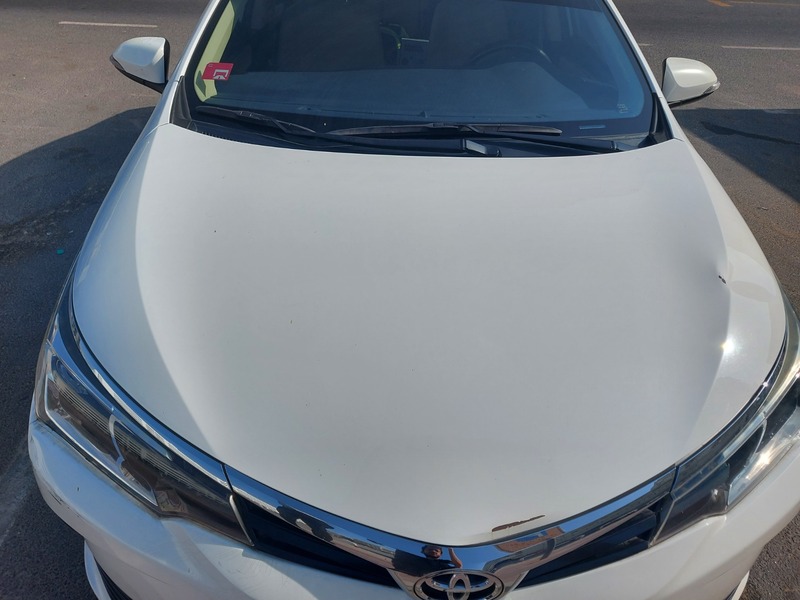 Used 2018 Toyota Corolla for sale in Dubai