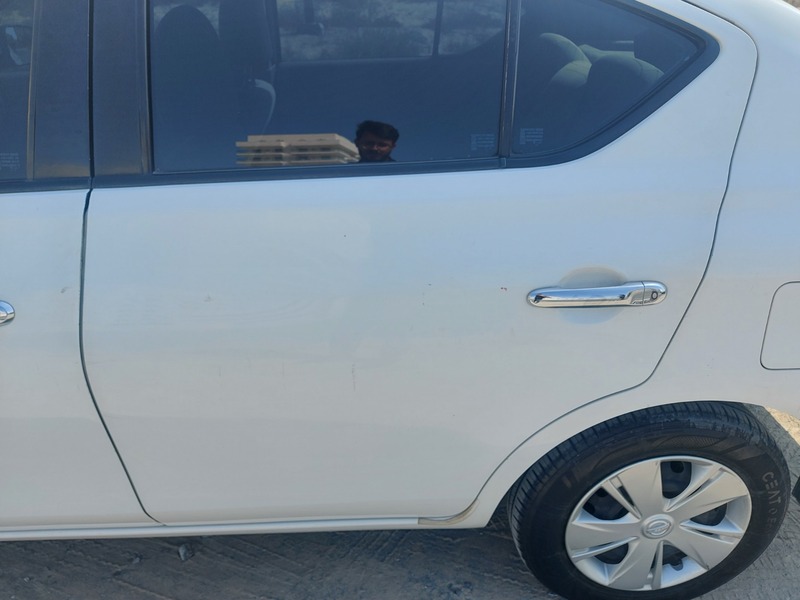 Used 2018 Nissan Sunny for sale in Dubai