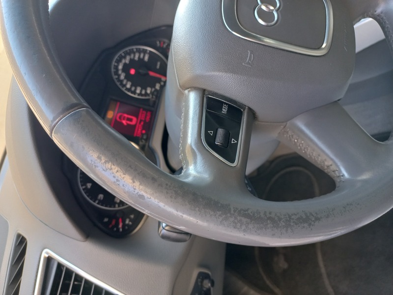Used 2012 Audi Q5 for sale in Dubai