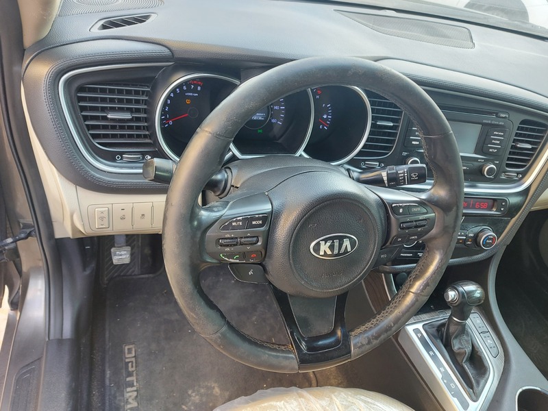 Used 2015 Kia Optima for sale in Dubai