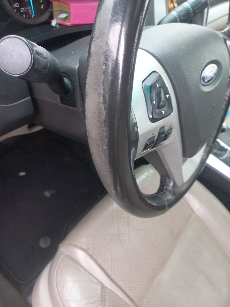 Used 2013 Ford Explorer for sale in Dubai