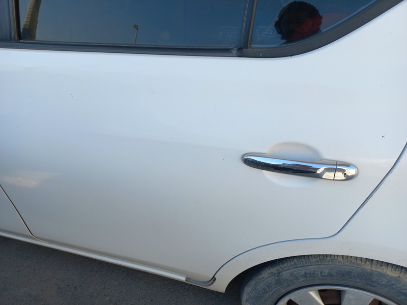 Used 2012 Nissan Sunny for sale in Sharjah