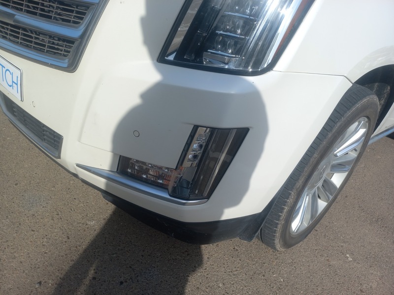Used 2015 Cadillac Escalade for sale in Abu Dhabi
