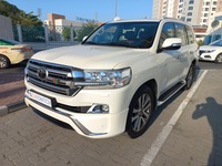 Used 2017 Toyota Land Cruiser for sale in Dubai