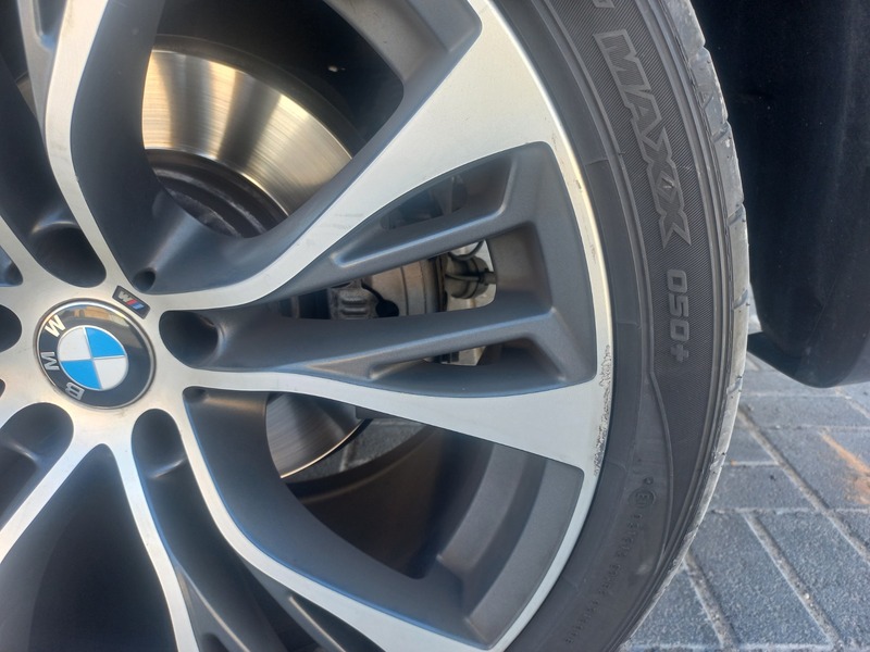 Used 2018 BMW X5 M for sale in Abu Dhabi