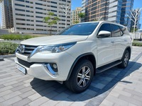 Used 2019 Toyota Fortuner for sale in Dubai