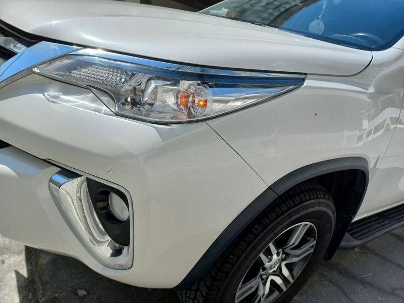 Used 2018 Toyota Fortuner for sale in Abu Dhabi