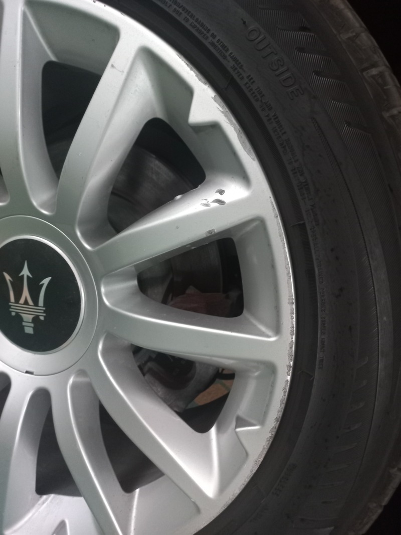 Used 2014 Maserati Ghibli for sale in Dubai