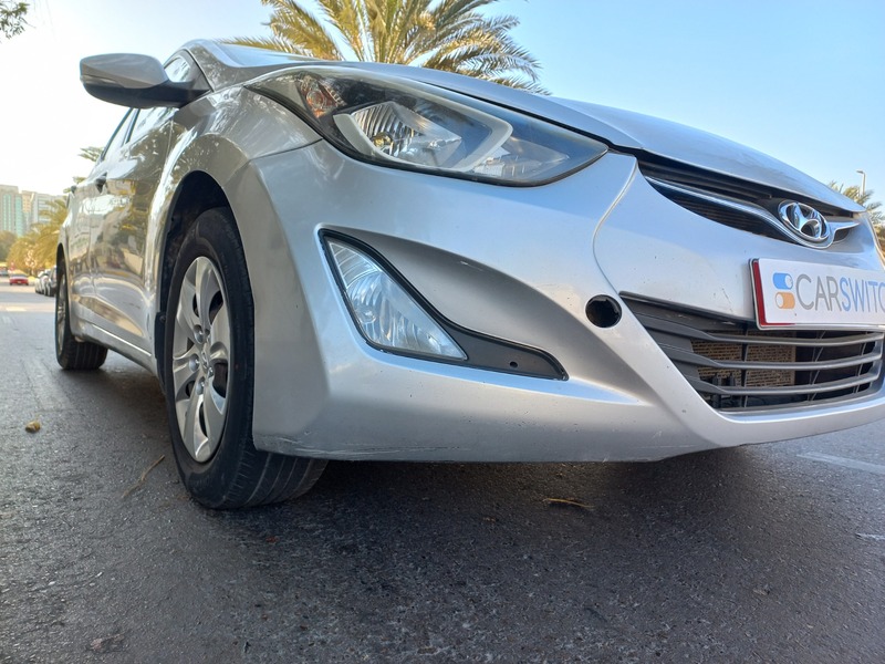 Used 2016 Hyundai Elantra for sale in Abu Dhabi
