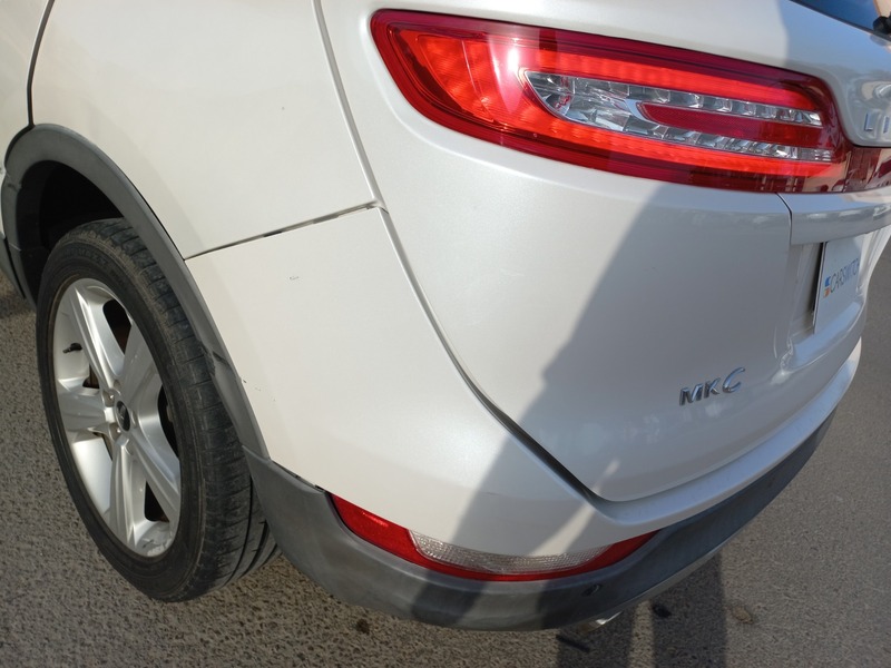 Used 2018 Lincoln MKC for sale in Abu Dhabi
