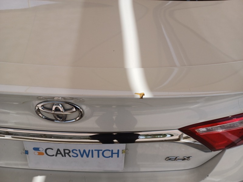 Used 2017 Toyota Camry for sale in Dammam
