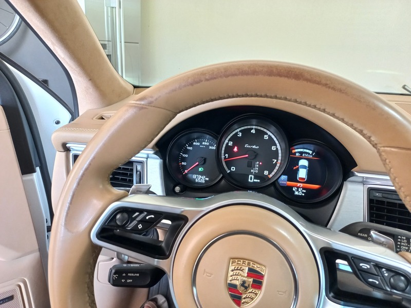 Used 2014 Porsche Macan Turbo for sale in Dubai