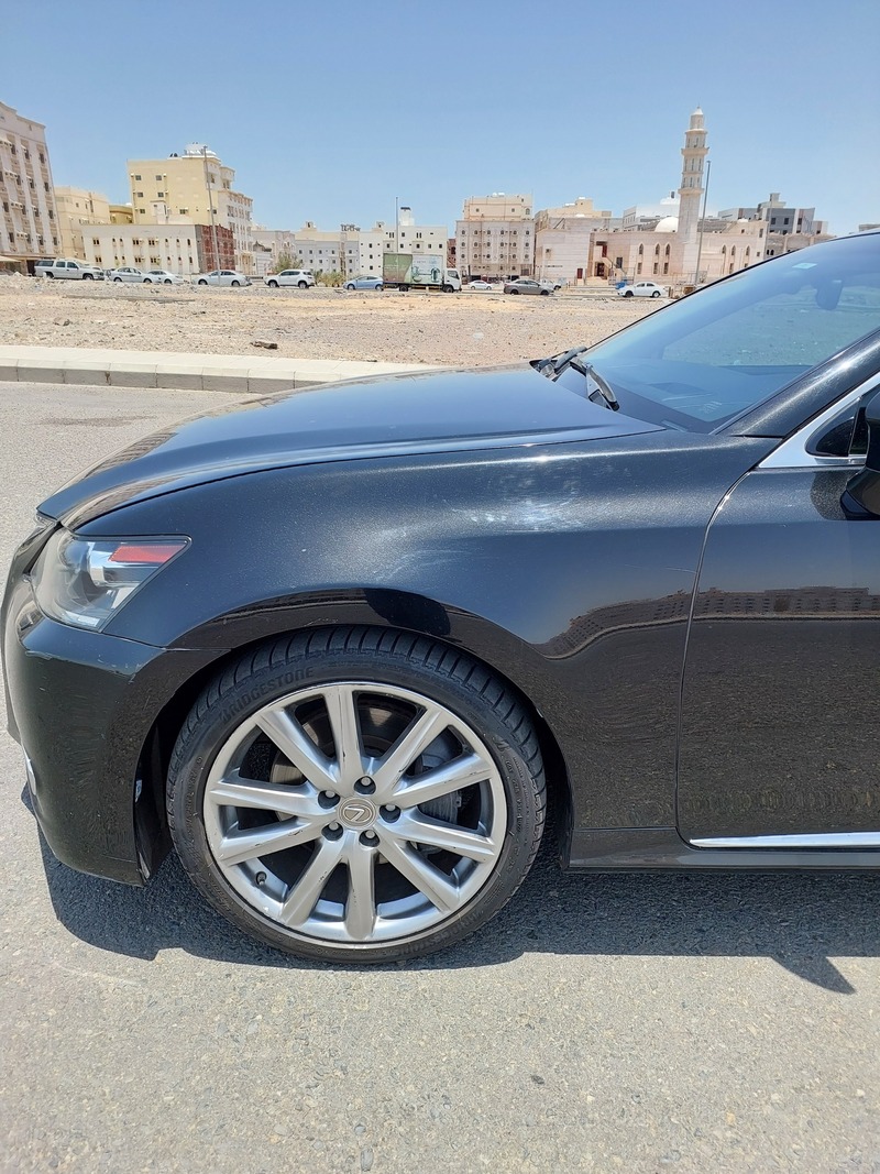 Used 2014 Lexus GS450h for sale in Jeddah