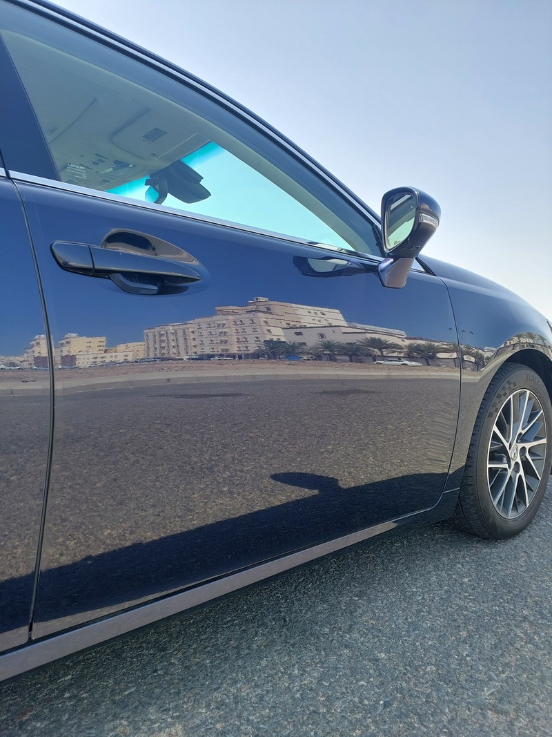 Used 2018 Lexus ES350 for sale in Jeddah