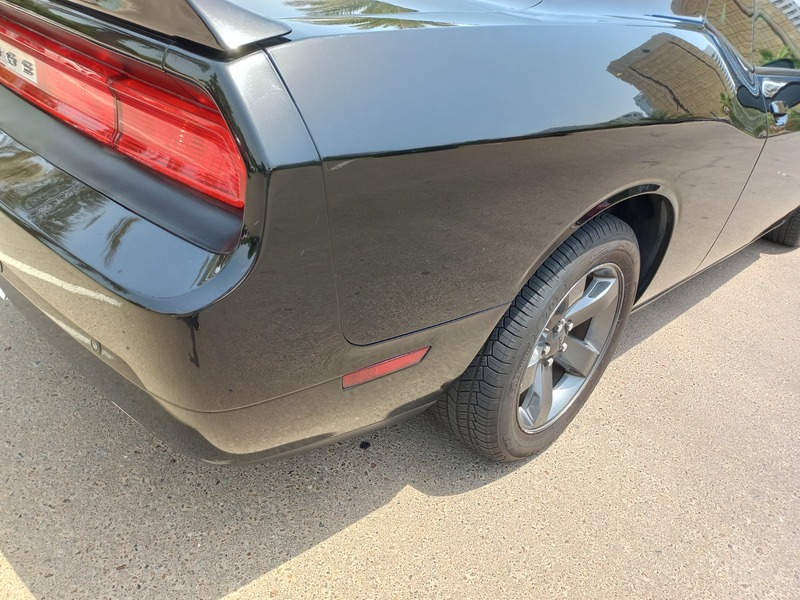 Used 2013 Dodge Challenger for sale in Abu Dhabi