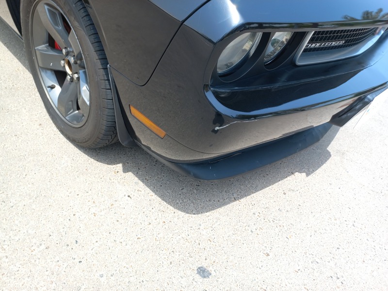 Used 2013 Dodge Challenger for sale in Abu Dhabi