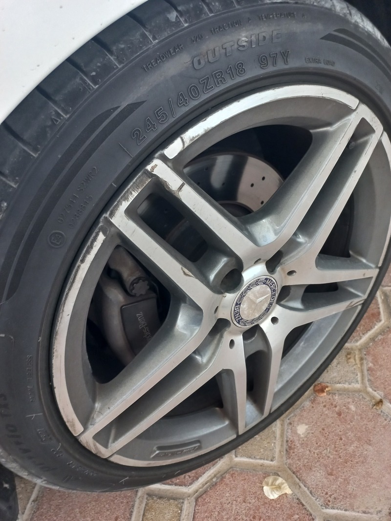 Used 2015 Mercedes E300 for sale in Abu Dhabi