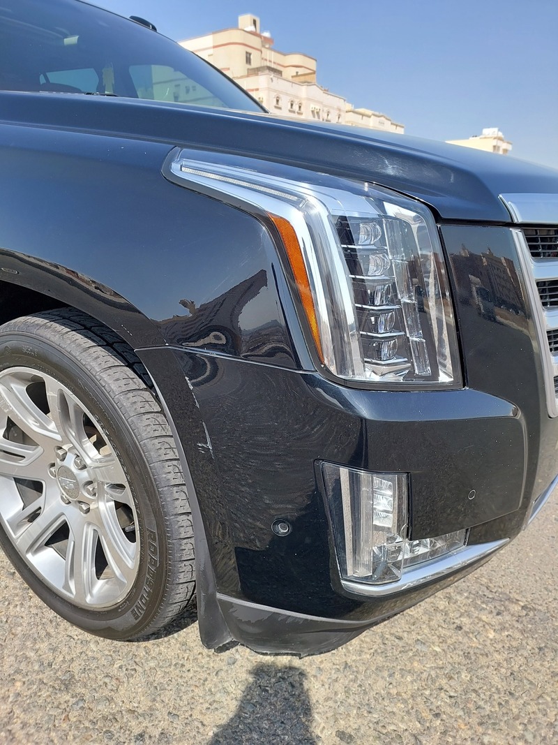 Used 2018 Cadillac Escalade for sale in Jeddah