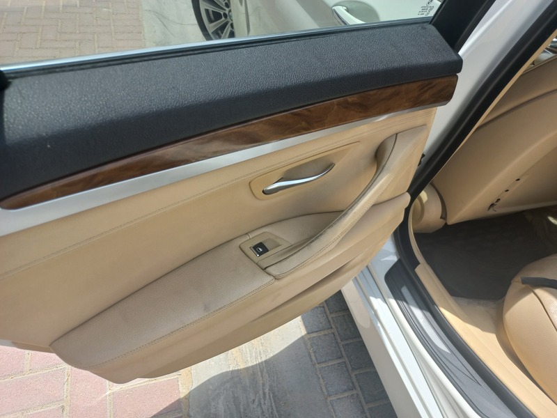 Used 2011 BMW 523 for sale in Dubai
