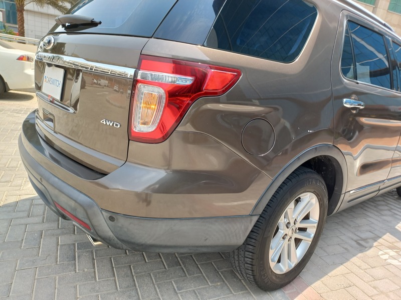 Used 2015 Ford Explorer for sale in Abu Dhabi