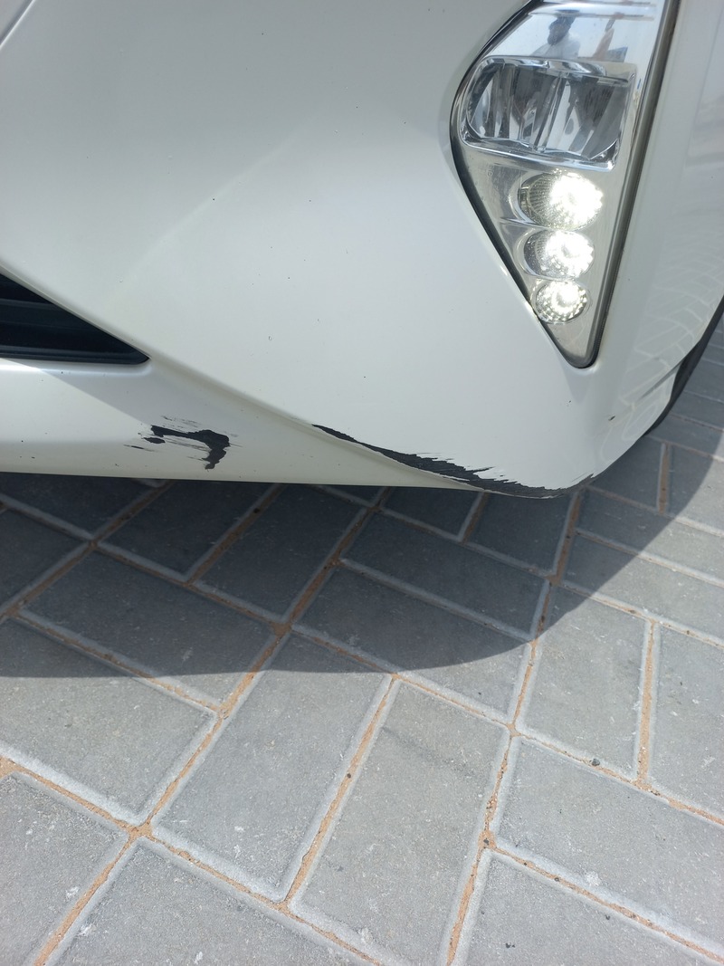 Used 2016 Toyota Prius for sale in Abu Dhabi