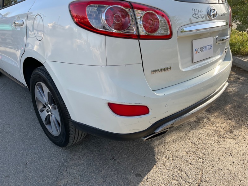 Used 2012 Hyundai Santa Fe for sale in Riyadh