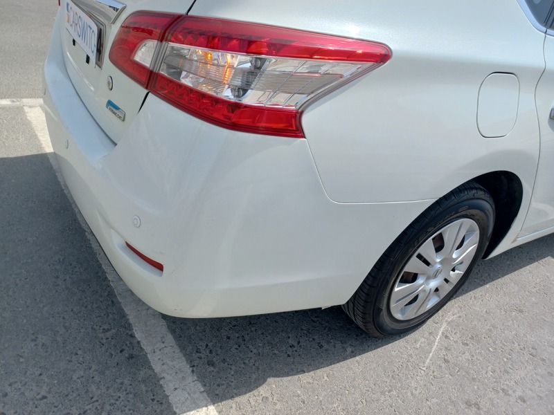 Used 2015 Nissan Sentra for sale in Abu Dhabi