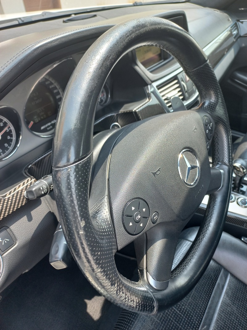 Used 2010 Mercedes E63 AMG for sale in Abu Dhabi