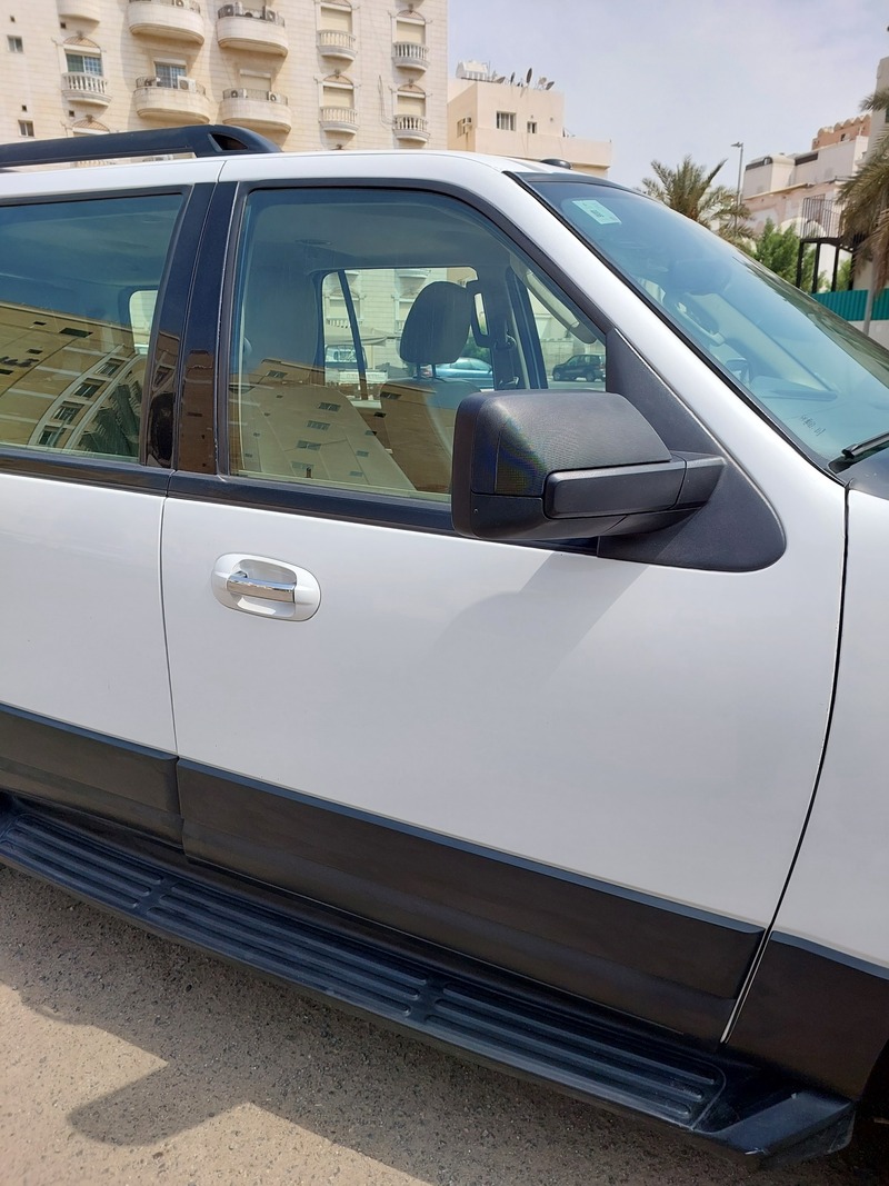 Used 2013 Ford Expedition for sale in Jeddah