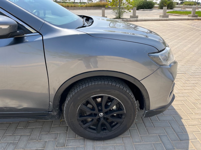 Used 2020 Nissan X-Trail for sale in Riyadh