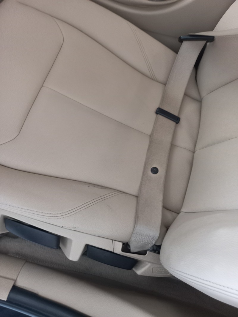 Used 2014 BMW 320 for sale in Dubai