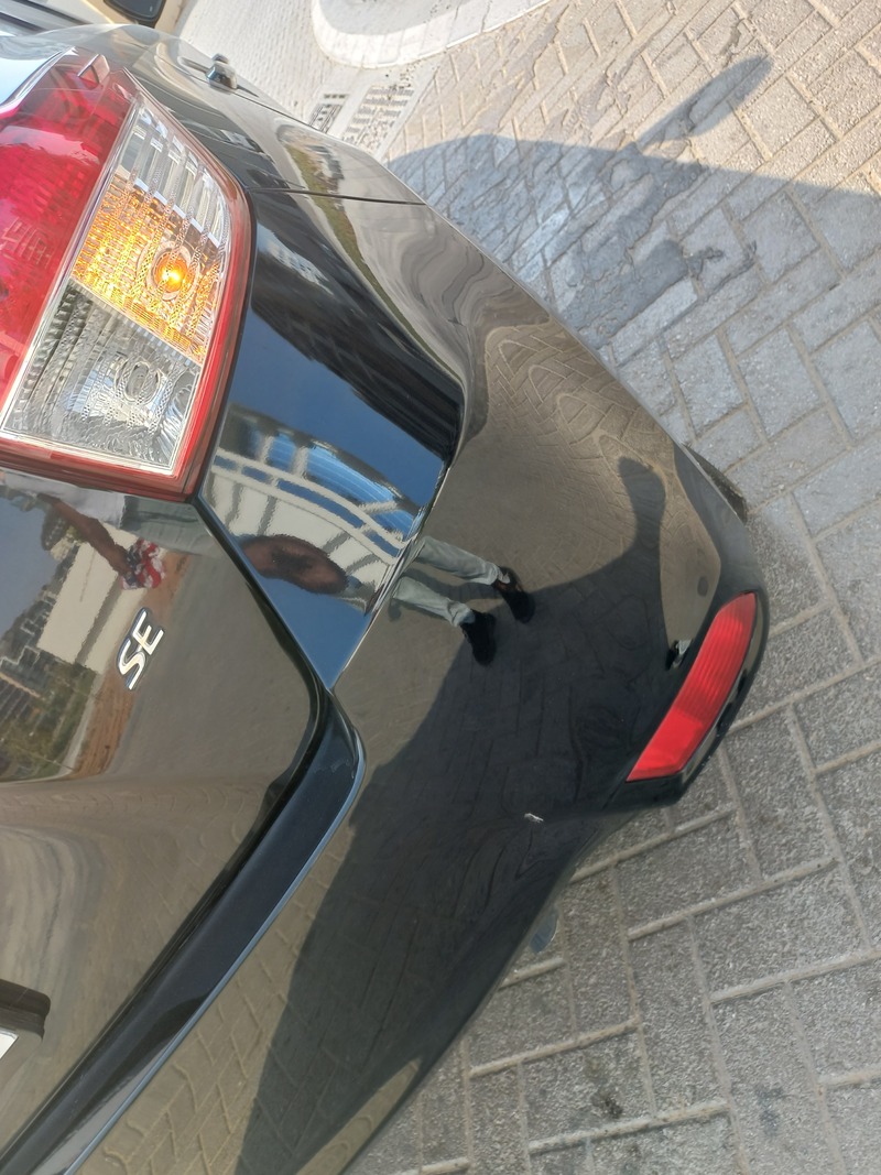 Used 2016 Toyota Yaris for sale in Abu Dhabi