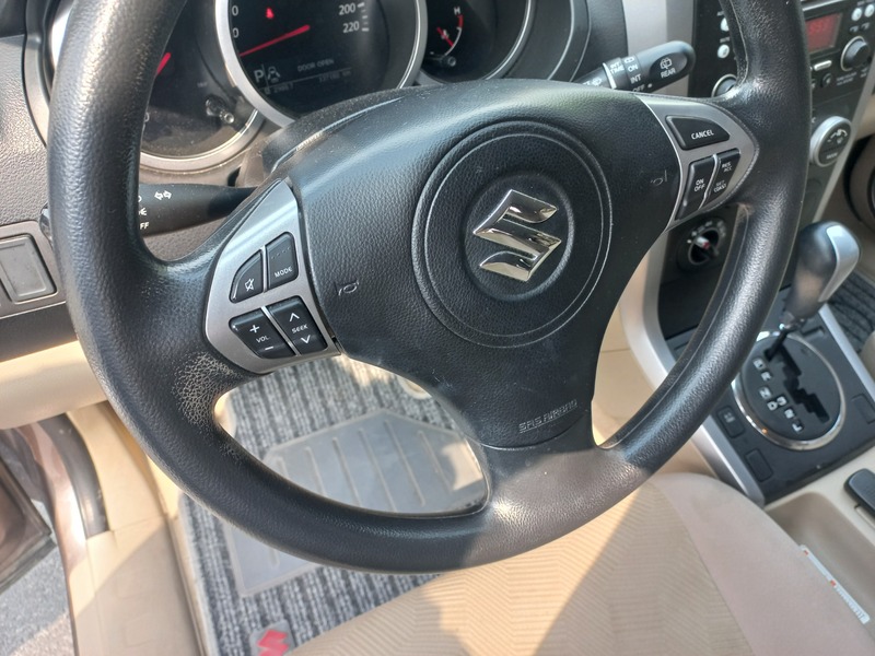 Used 2016 Suzuki Grand Vitara for sale in Dubai