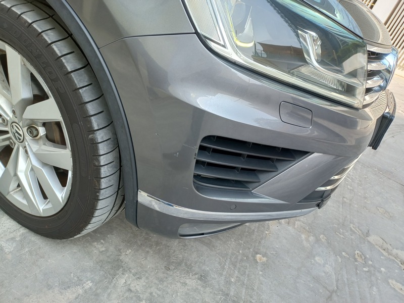 Used 2015 Volkswagen Touareg for sale in Abu Dhabi